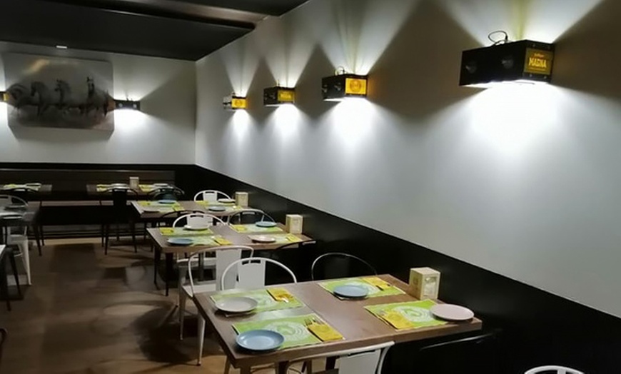 Image 4: ¡Menudo planazo! Ven a probar 10 o 20 pinchos para 2 o 4 personas