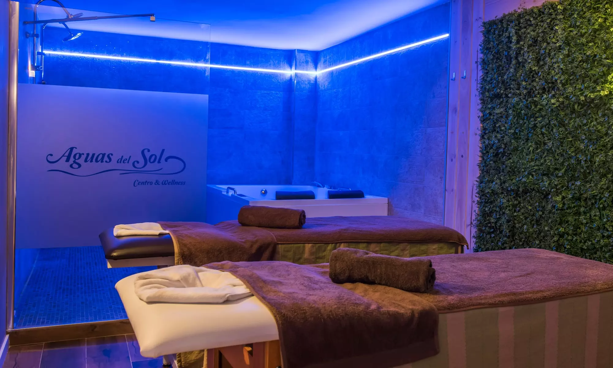 Sesión de chocolaterapia para 1 o 2 personas con copa de cava y opción a masaje en Aguas del Sol Centro Wellness - Second Medium