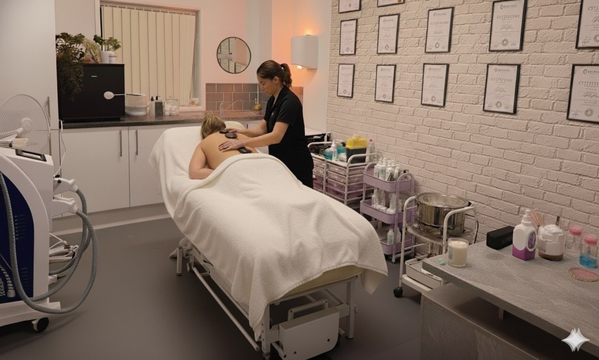Image 1: Relaxing Hot Stone Massages - 30 or 60 Minutes