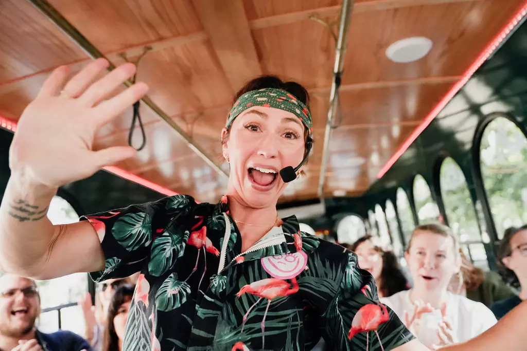 Laugh-Out-Loud "Nashville for Morons" Comedy Trolley Tour