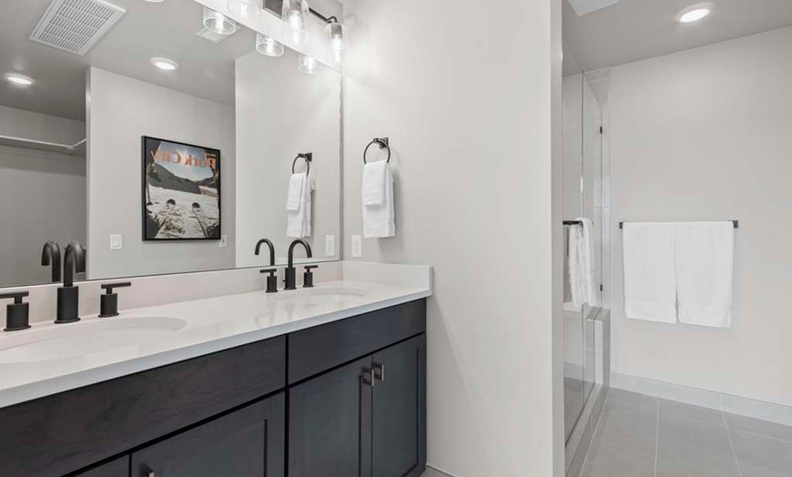 Image 24: Member Pricing: 4* Mountain Resort in Park City with Sweeping Views 
