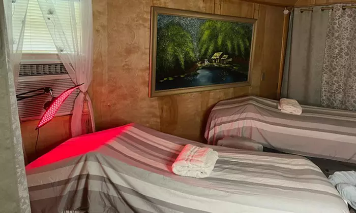 60 or 90-Min Full Body Massage w/ Hot Stones, Hot Towel & Aromatherapy