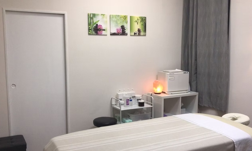 Image 2: Up to 50% Off on Hot Stone Massage at Lucky Therapeutic Massage