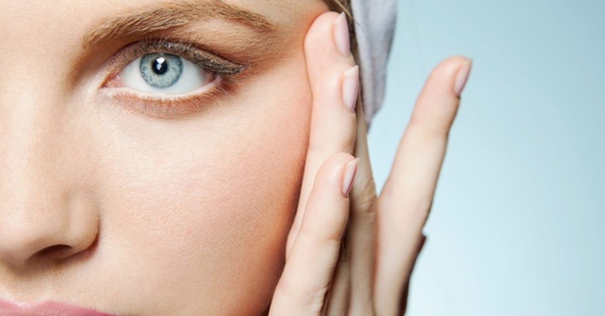 Tratamiento facial con dermapen y cóctel de vitaminas en Málaga