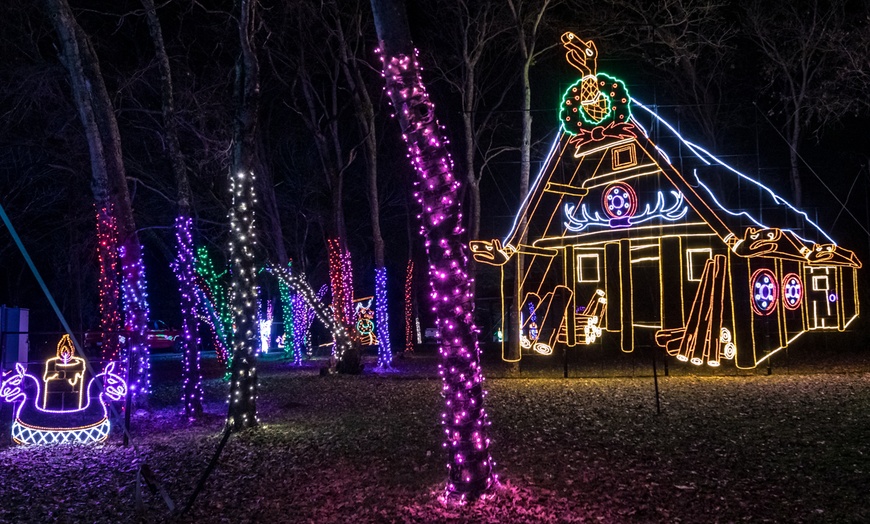 Image 2: Entry to Branson's Premier Drive-Thru Christmas Lights Show