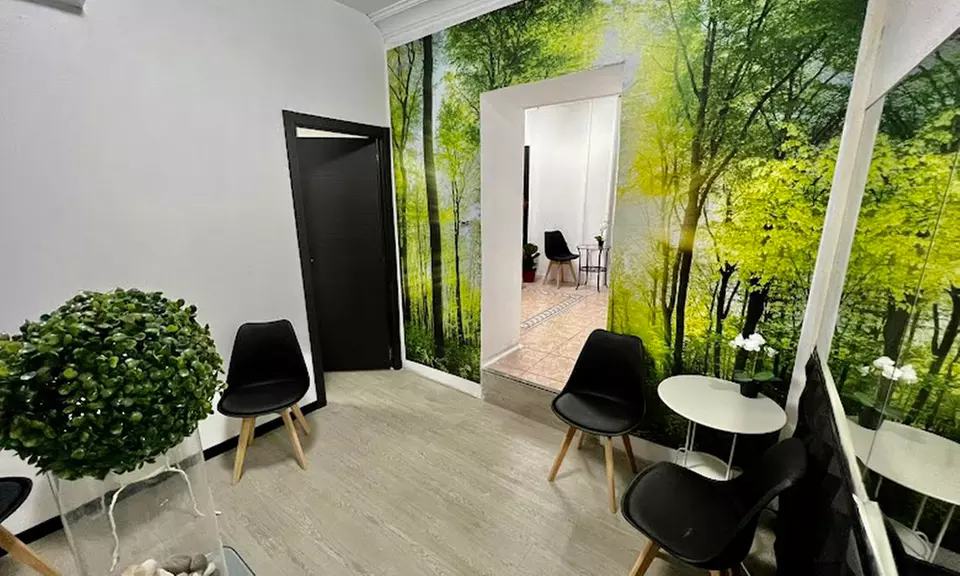 Relax en pareja: masaje oriental de Filipinas con cava y bombones