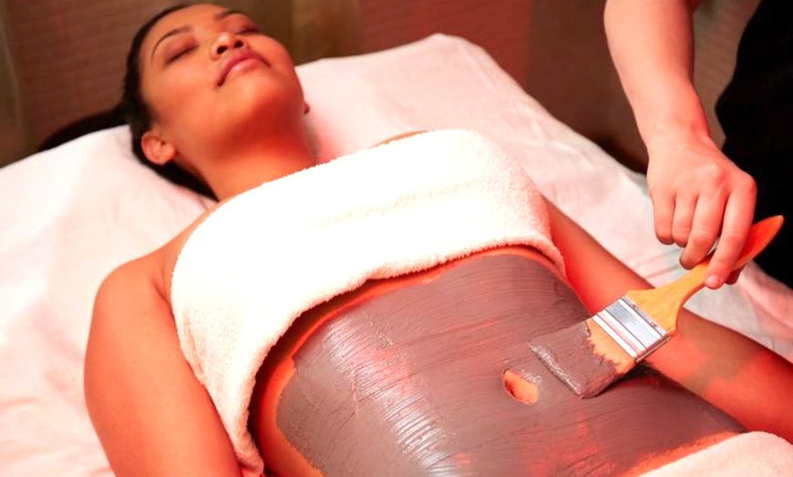 Image 1: Full-Body Infrared Wrap with Minerals & Vibration for Weight Support
