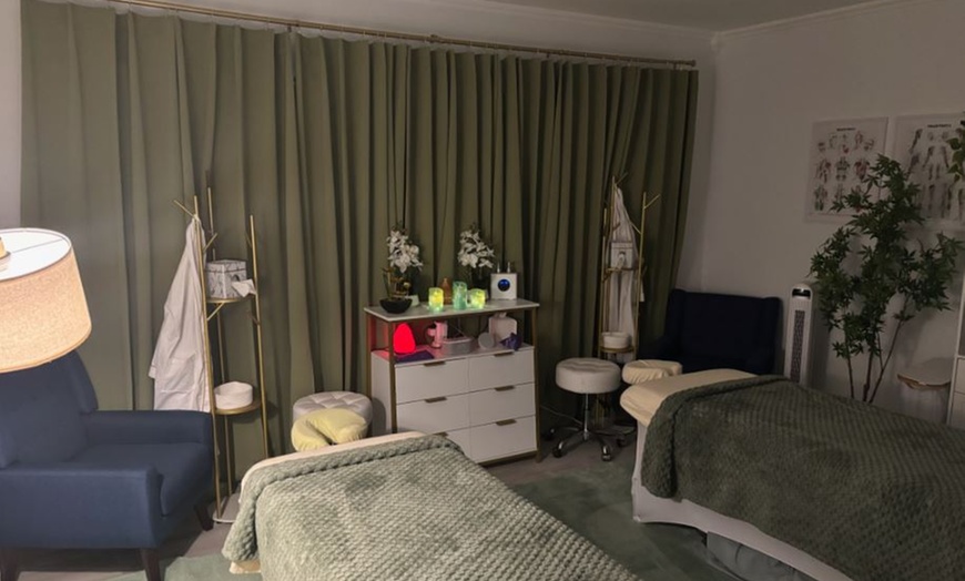 Image 4: One or Couples 60 or 90 Minute Deep Tissue Massage + Aromatherapy 