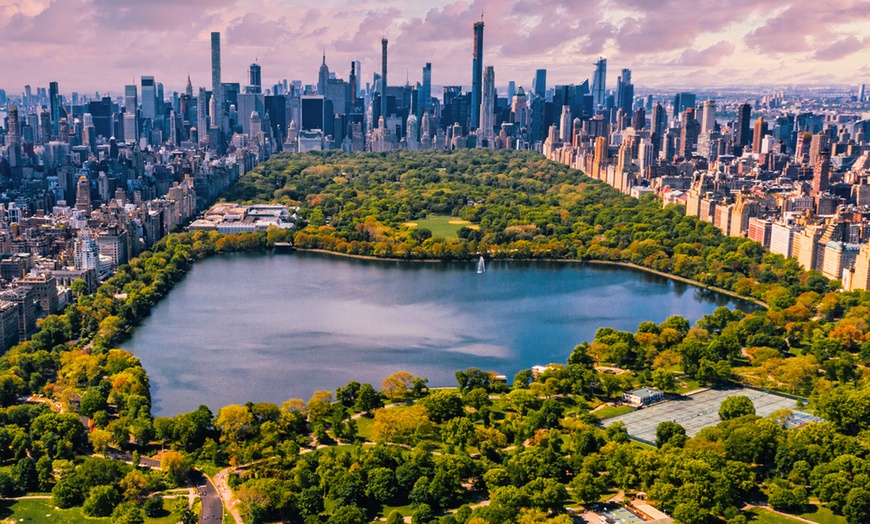 Image 12: NYC Gift Card: Perfect for New York hotel getaways