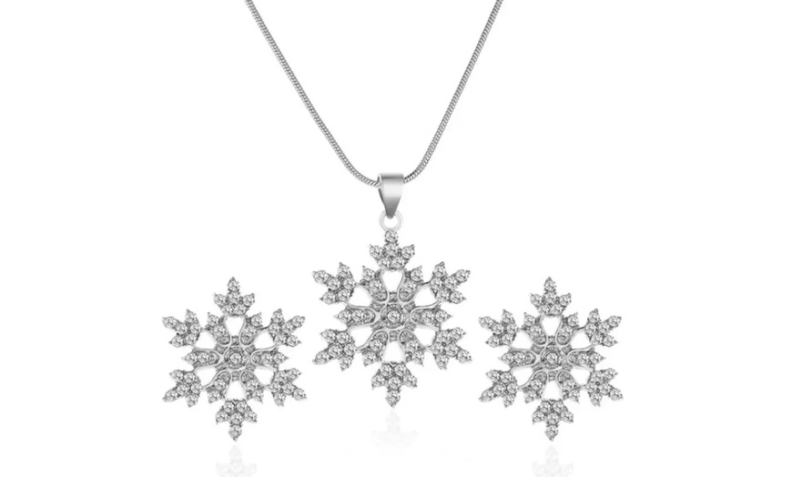 Image 8: 1 o 2 set con collana e orecchini con fiocco di neve