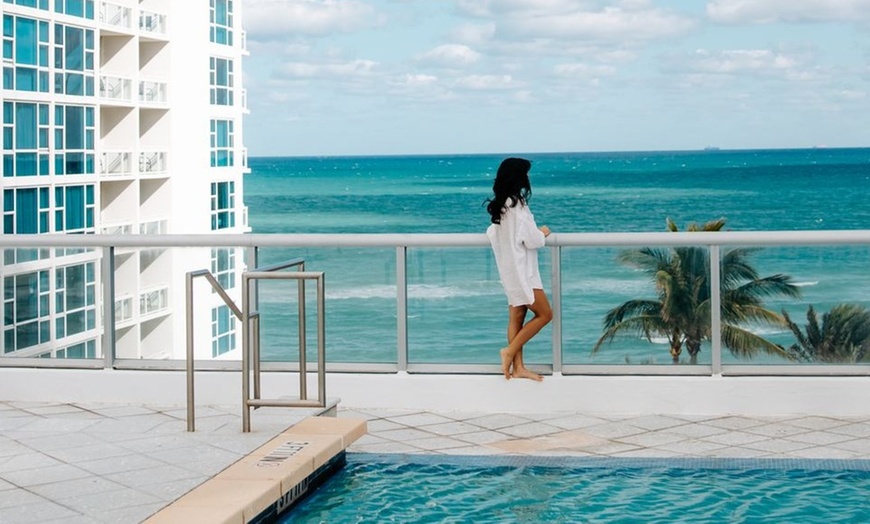 Image 7: Escape to Tranquility w/ Massage or Facial with Spa Access