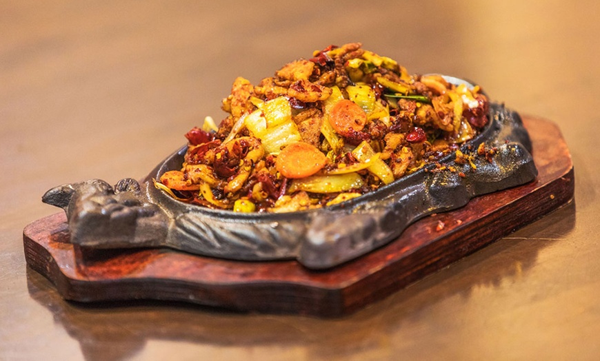 Image 5: Sizzling Hot Pot, Rice & Drink