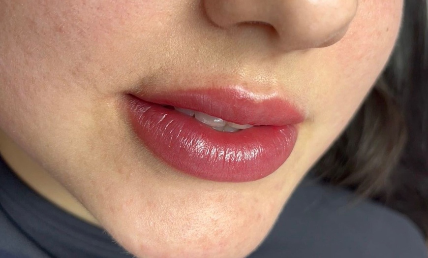 Image 3: Micropigmentación de cejas, labios, eyeliner y microblading de cejas