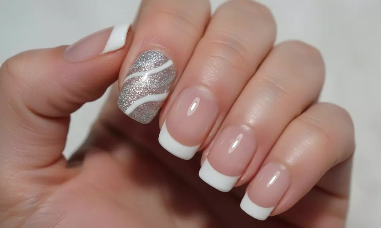 Sesión de manicura, pedicura exprés o primera puesta (gel o acrílico)