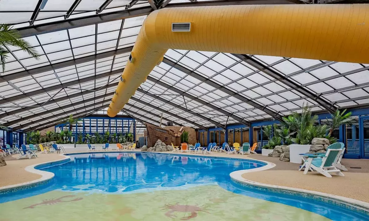 North Wales: 4* Holiday Park Caravan Stay