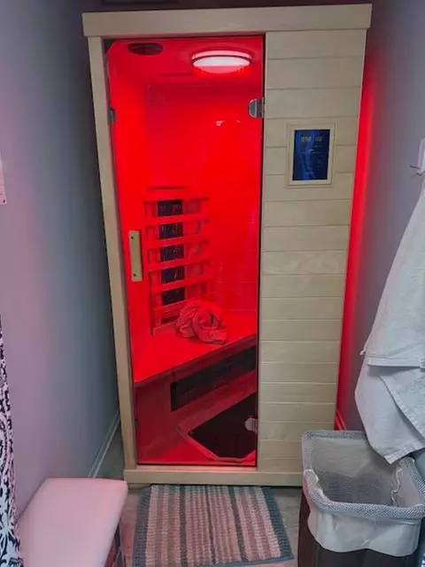 Achieve a Toned Look: Non-Invasive Laser Lipo Treatments