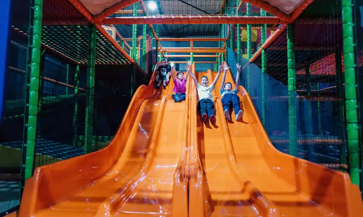 Kids Play, Jumparena, Lasertag oder Ninja Parcours für bis zu 4 Pers.