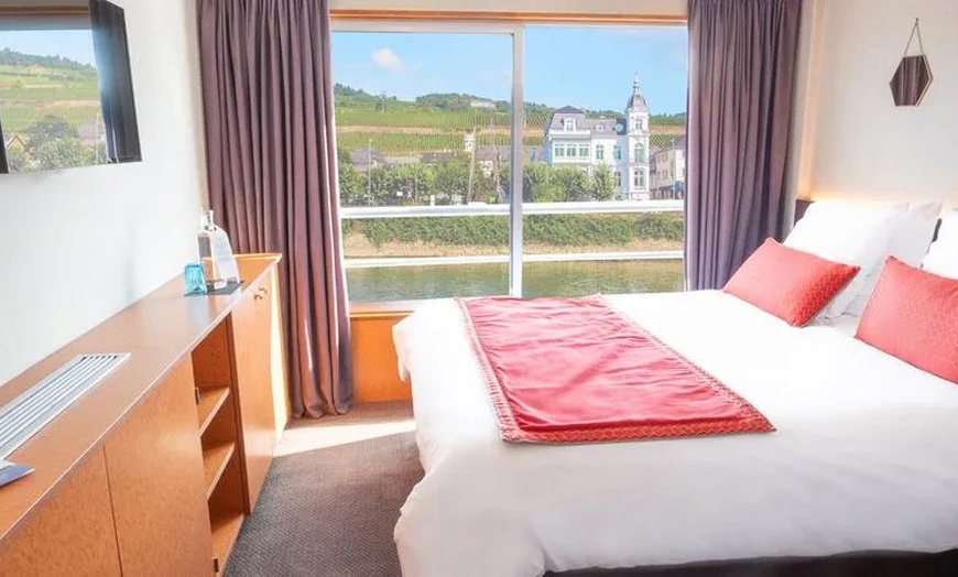 Image 21: ✈ 7-Day European Vacation with 3 or 4-Night Rhine River Cruise & Air