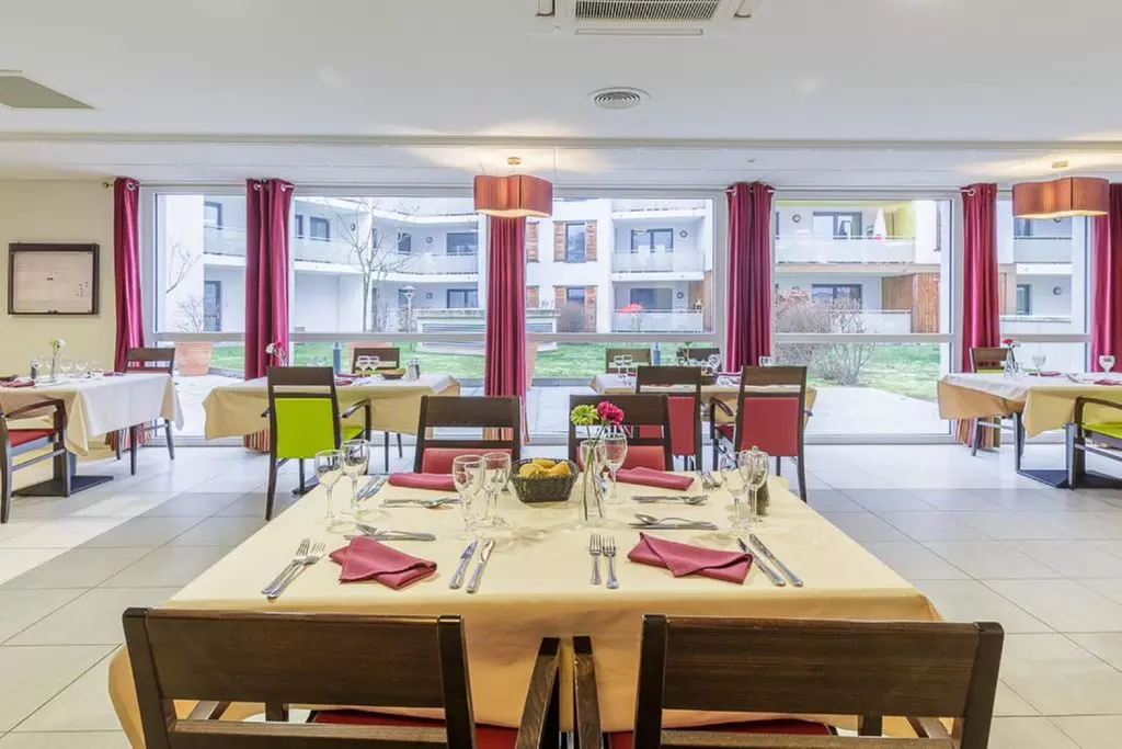 Strasbourg : appartement 1 chambre, petit-déjeuner en option