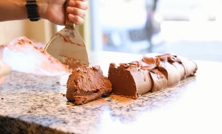 Image 7: Gourmet Caramel Apples, Fudge, Dipped Bananas & Yogurt Treats