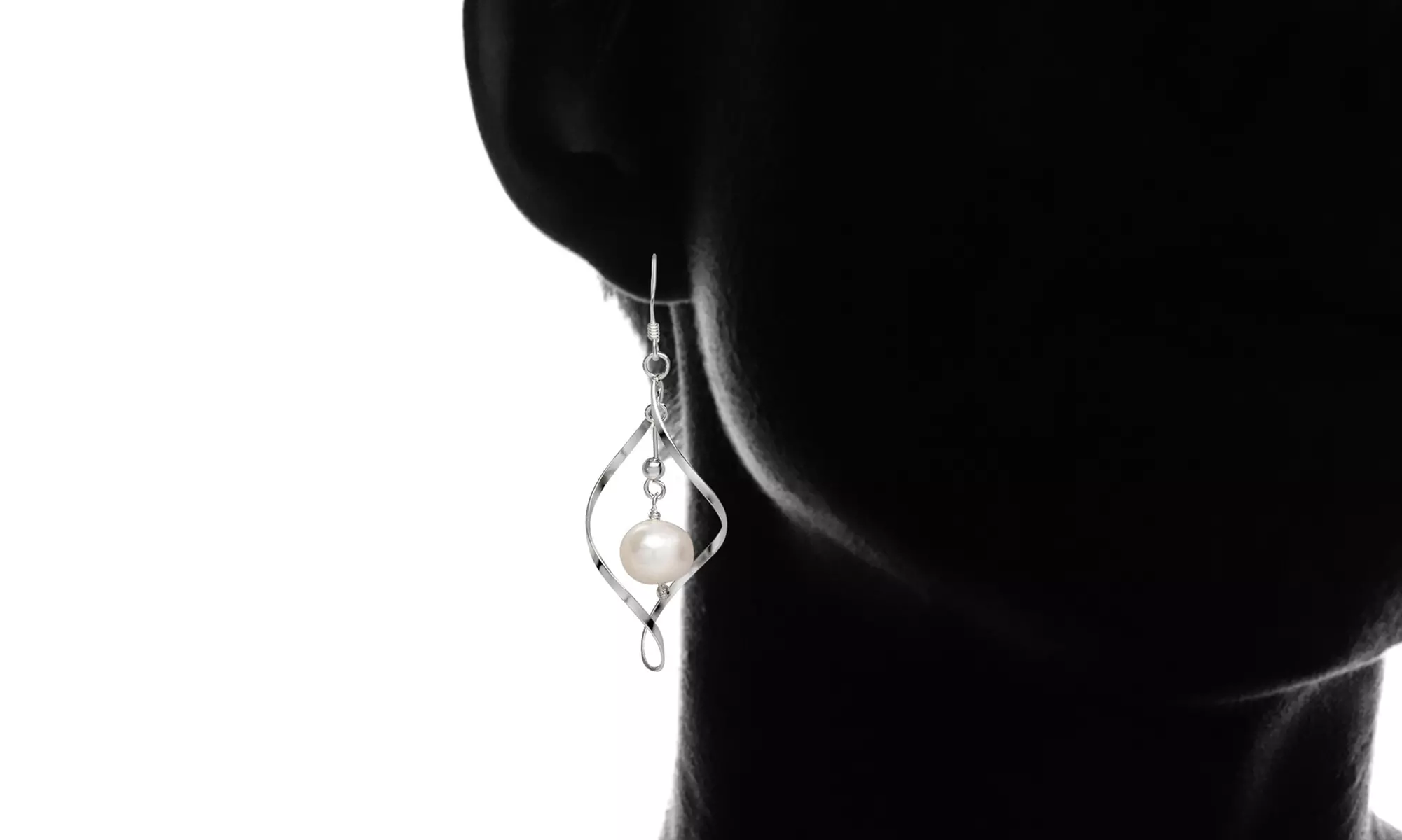 Freshwater Pearl Dangle Earrings in Sterling Silver