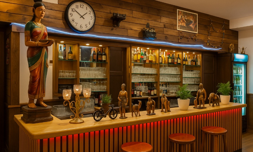 Image 2: Indisches 2-Gänge-Veggie-Menü für 1 - 4 Personen