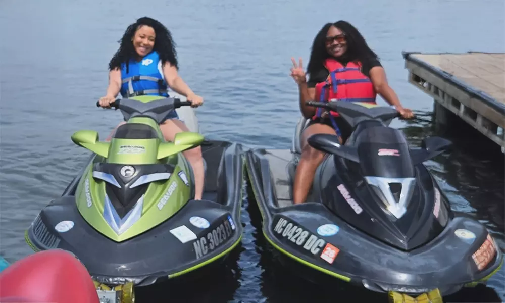 Explore Scenic Lakes with 2 or 3-Hour Jet Ski Rental for One Rider