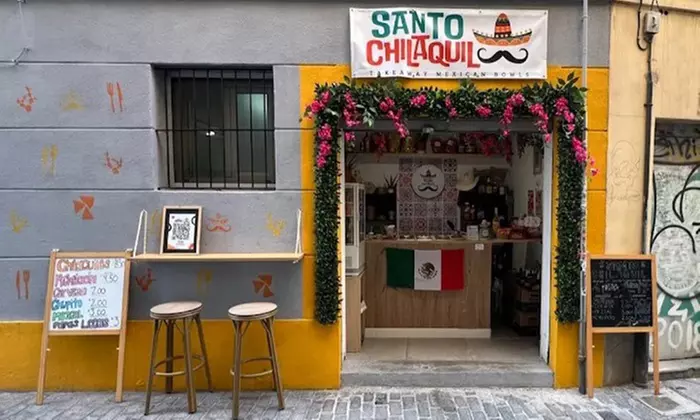 Menú mexicano take away para 2 o 4 con tacos, chilaquiles y postres