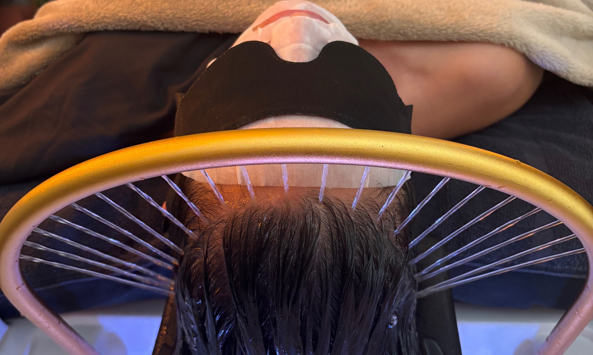 Enjoy One 60 ,75 Minute Japanese Head Spa with Aromatherapy