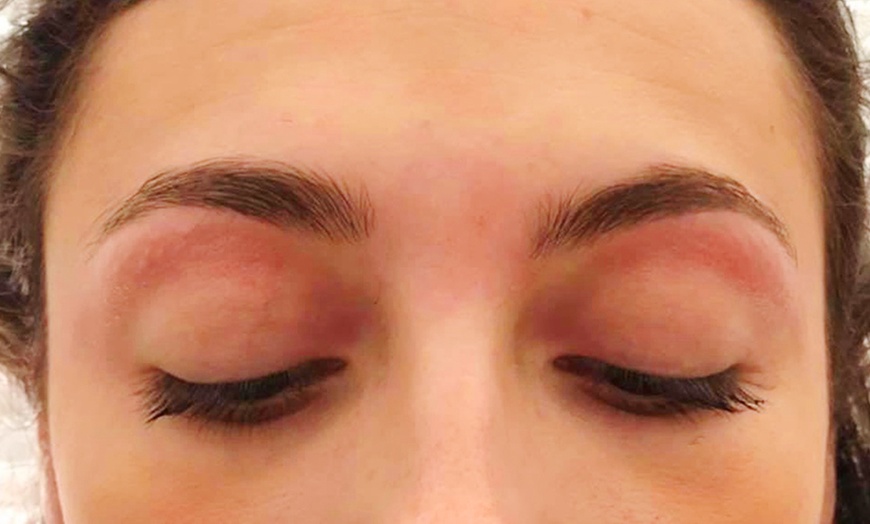 Image 1: Forfait épilation à la cire pour une peau nette et douce
