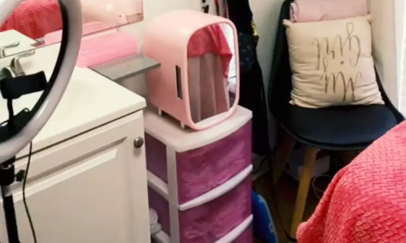 One, Two, or Three 30-Min Brazilian or Manzilian Waxing Session For 1