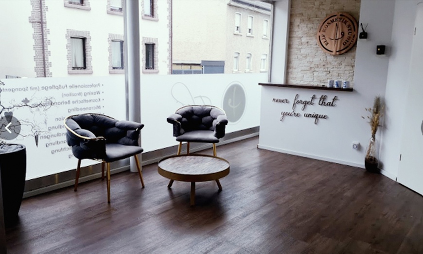 Image 2: Professionelle kosmetische Fußpflege inkl. Peeling & Massage