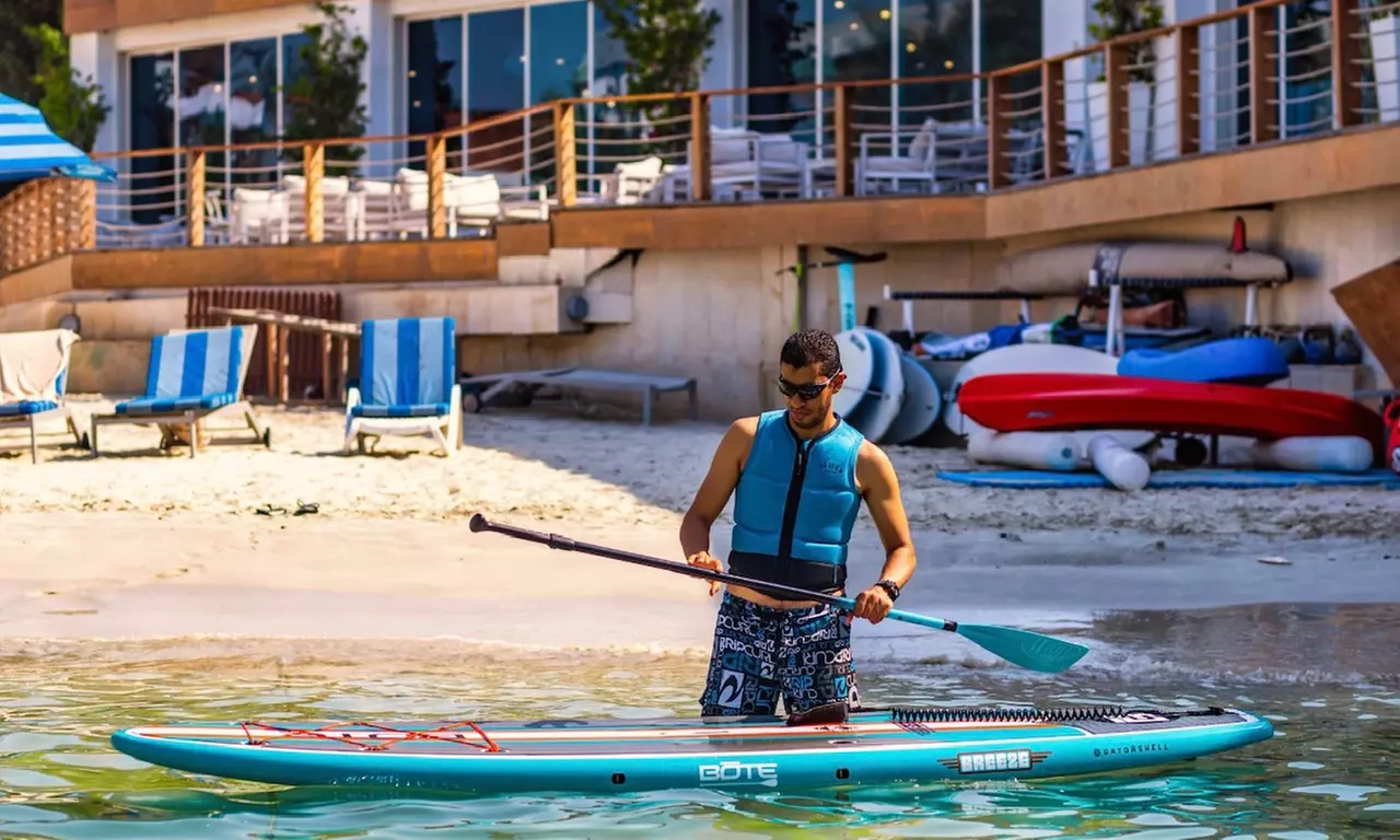 One-Hour Paddleboard or Kayak Rental at Sea Riders