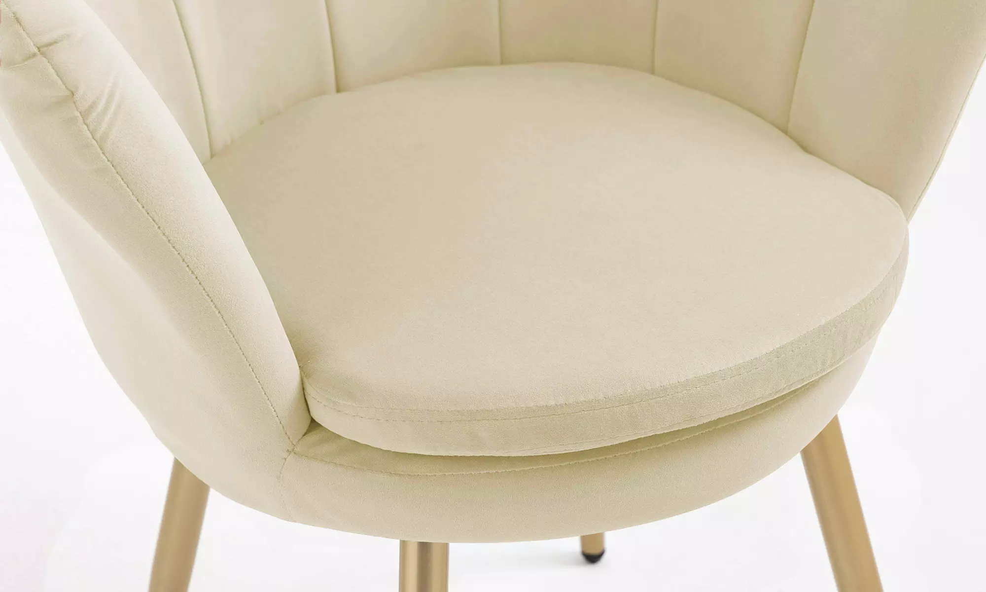 Silla con respaldo en forma de concha