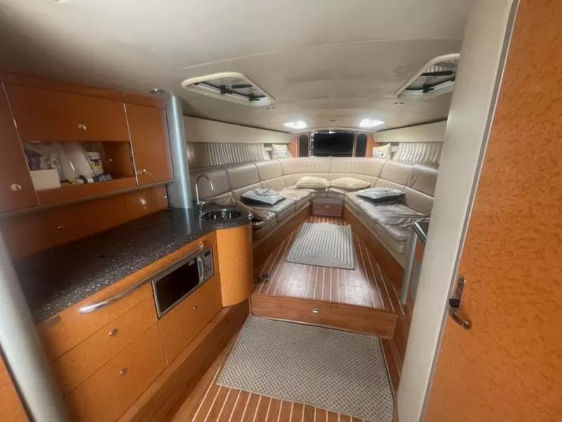 Private Luxury Yacht Tours – Explore Miami's Iconic Waterways