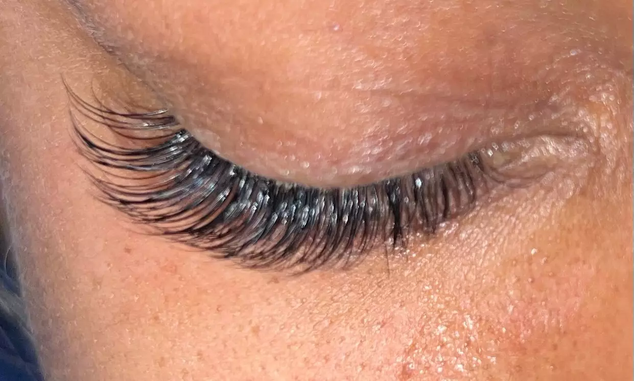 Full Set Eyelash Extensions w/ Optional 2-Week Fills Or 3D/6D Volumes 
