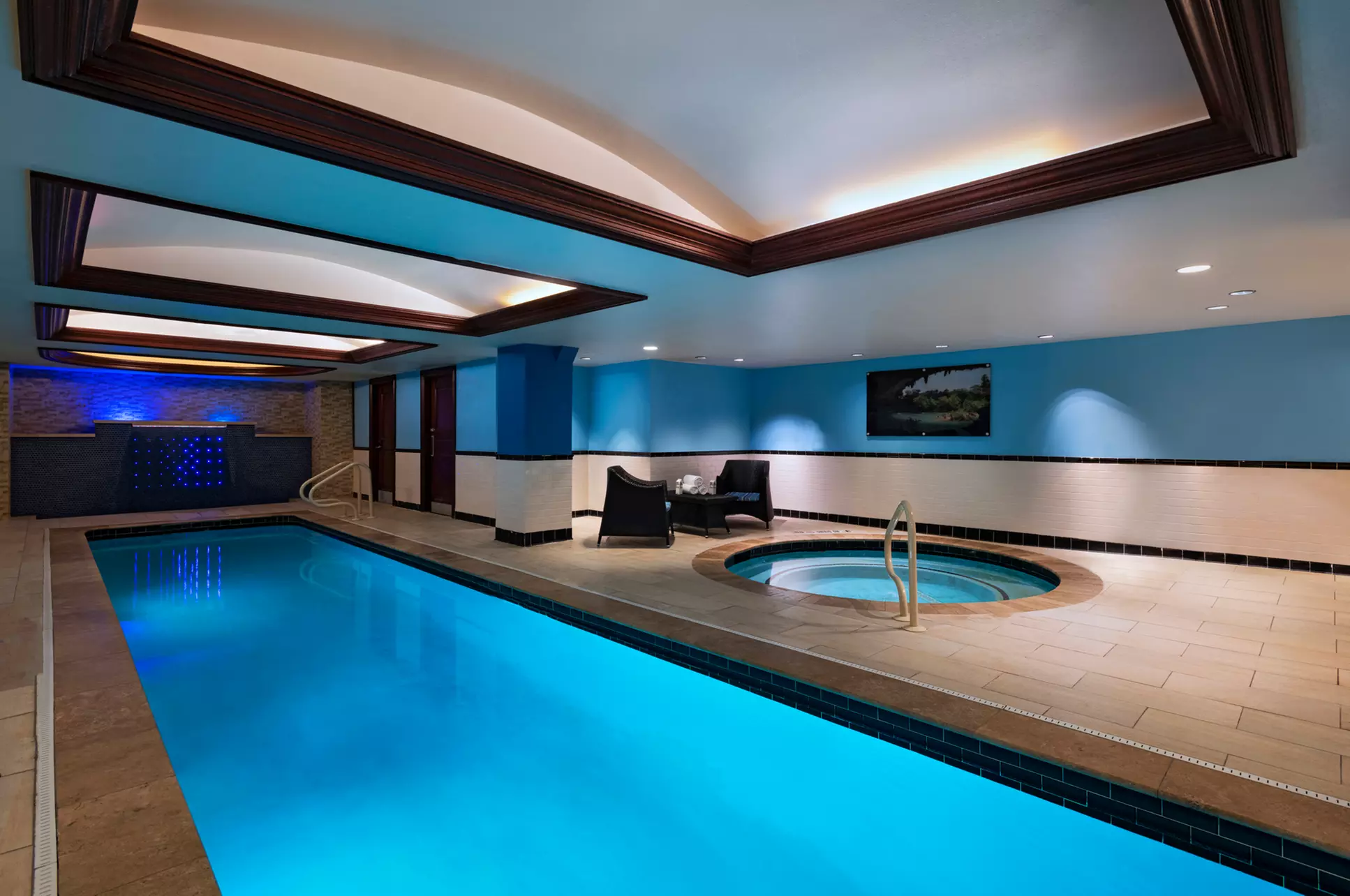 Stay in Austin, TX with Elegant Charm & Prime Downtown Location