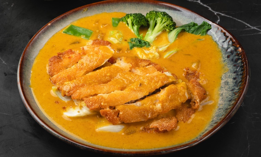 Image 9: Asiatisch-Thailändisches 2-Gänge-Menü nach Wahl für 2 oder 4 Personen