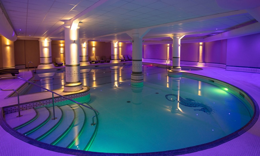 Image 6: Spa Day for 1 or 2 with Two 25 Minute Treatment, Lunch, & Prosecco 