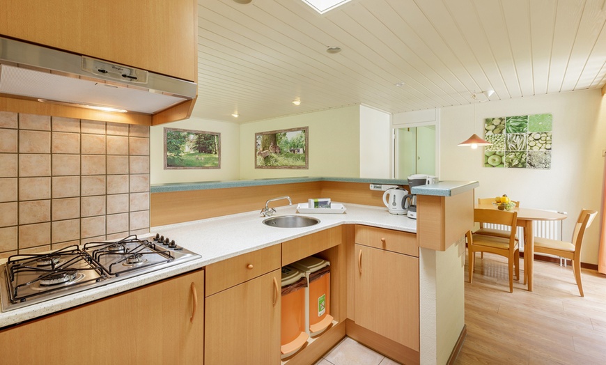 Image 3: Center Parcs: weekend/midweek/week Comfort cottage voor 4 personen