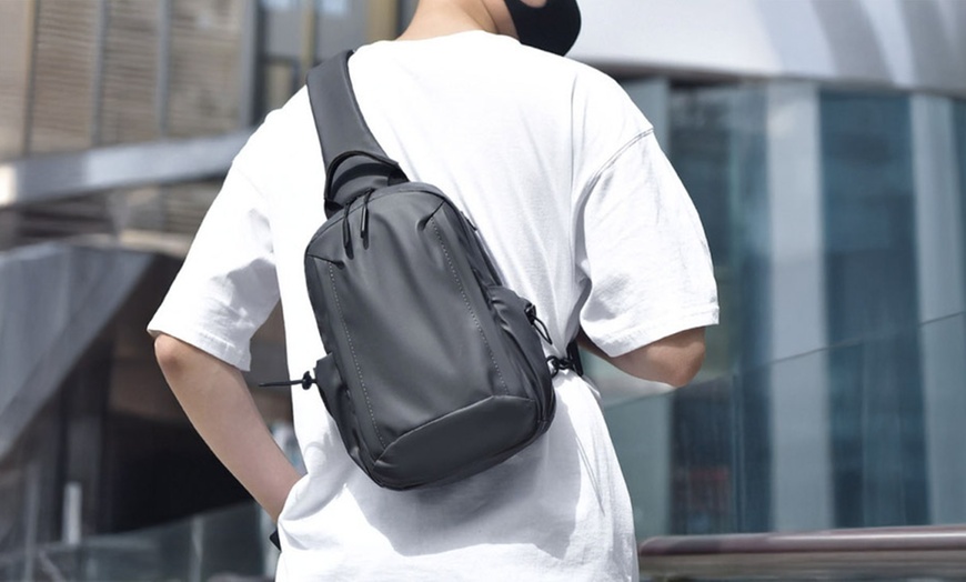 Image 3: Casual Men’s Backpack