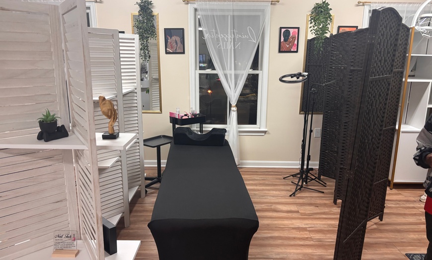 Image 2: 1, 2 or 3 Classic, Hybrid, Volume or Mega Volume Eyelash Extension Set