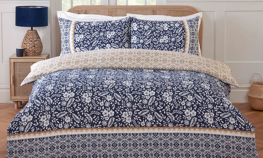 Image 1: Eleanor Floral Reversible Duvet Set