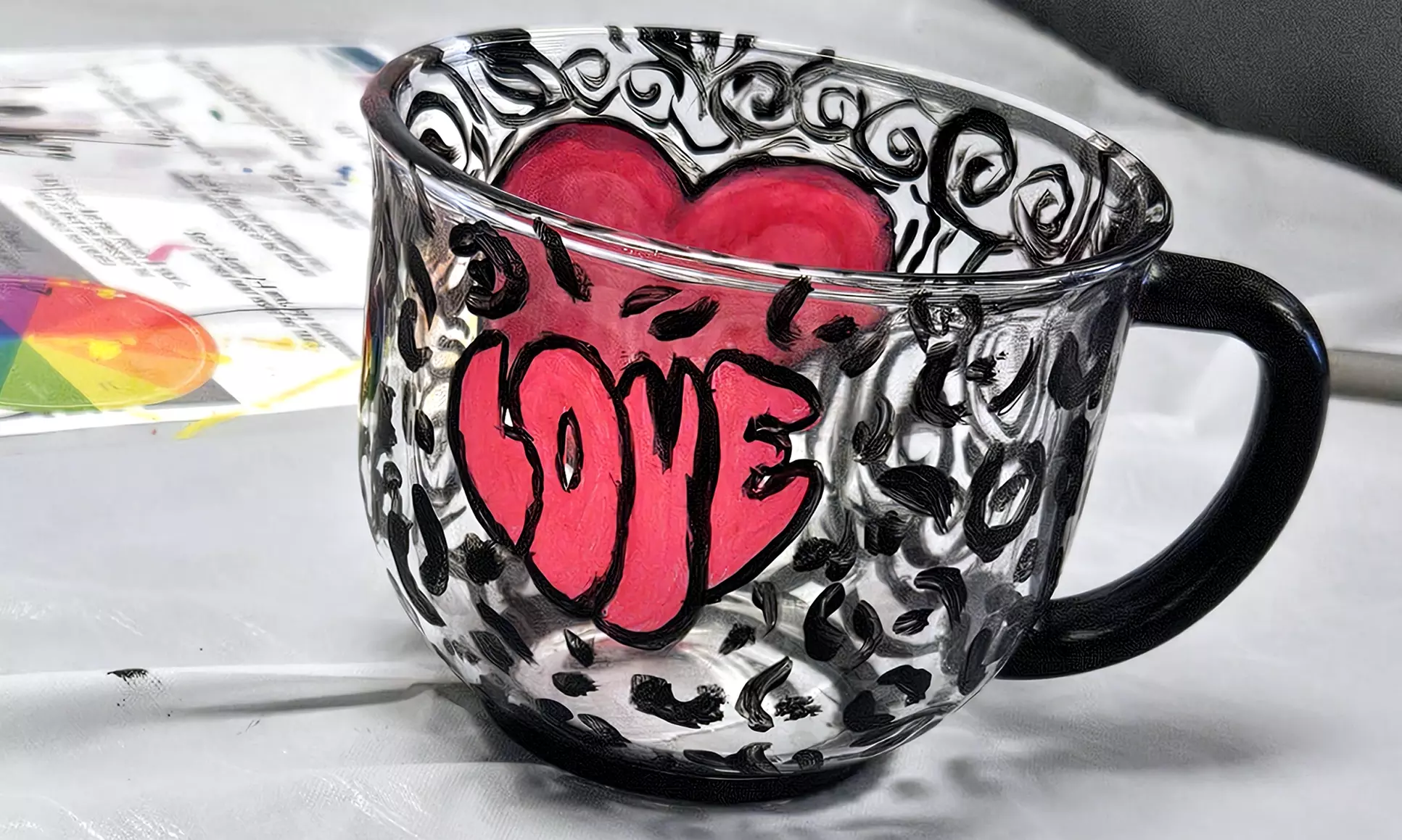 Explore creative 90-minute painting sessions