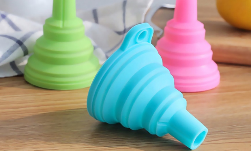 Image 9: Up to 4 Space-Saving Collapsible Kitchen Funnel
