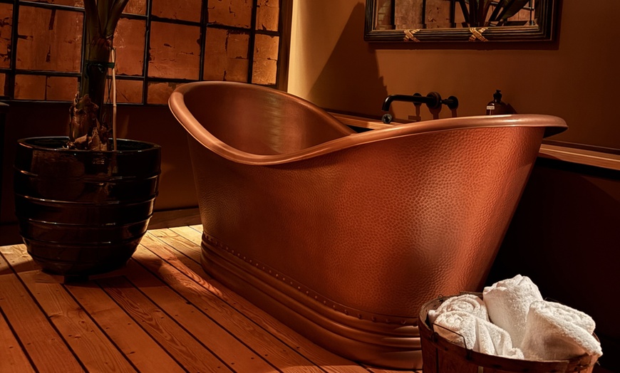 Image 6: Relaxing Facial for One, or Two & Glowing God Body w/ Private Time