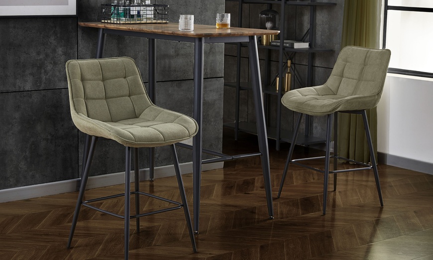 Image 3: Lot de 2 tabourets de bar en métal noir et tissu