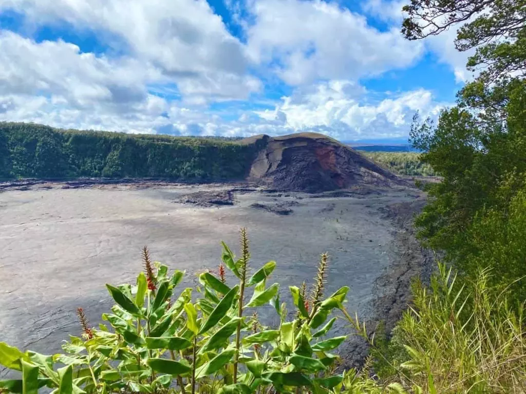 ✈ 7-Day Hawaii: Big Island and Kauaʻi Combined with Flights and Cars