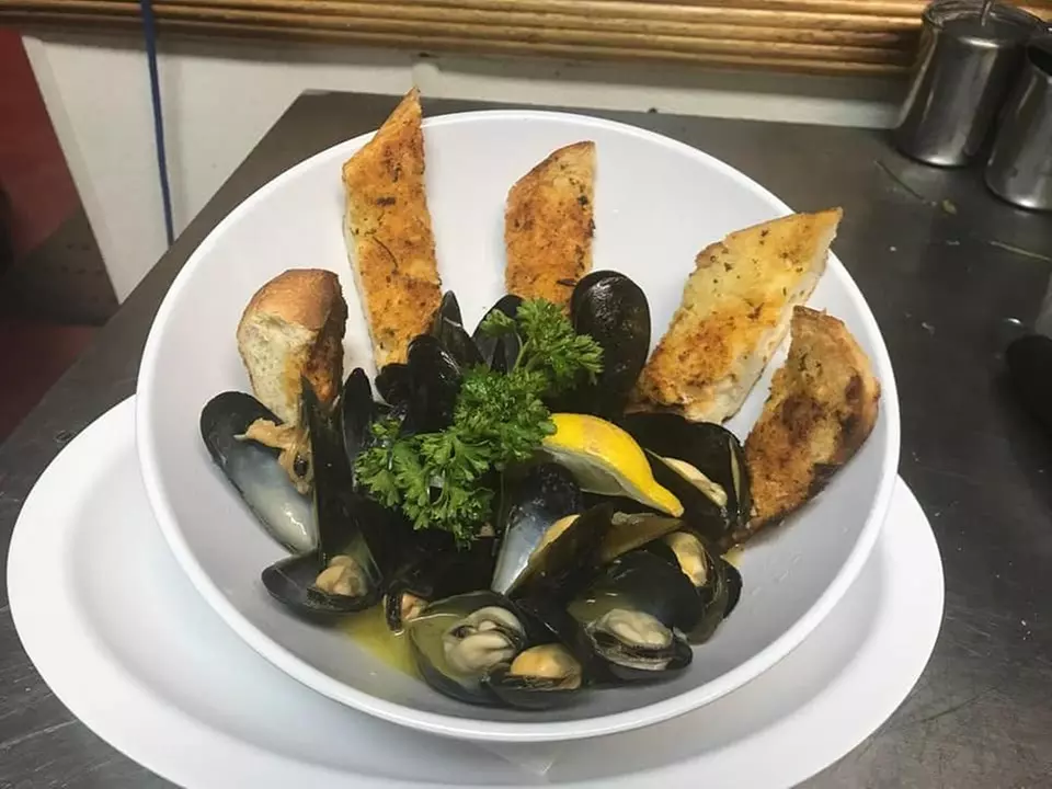 $30, $50 or $100 Worth of Food and Drink - Valid for Lunch or Dinner 