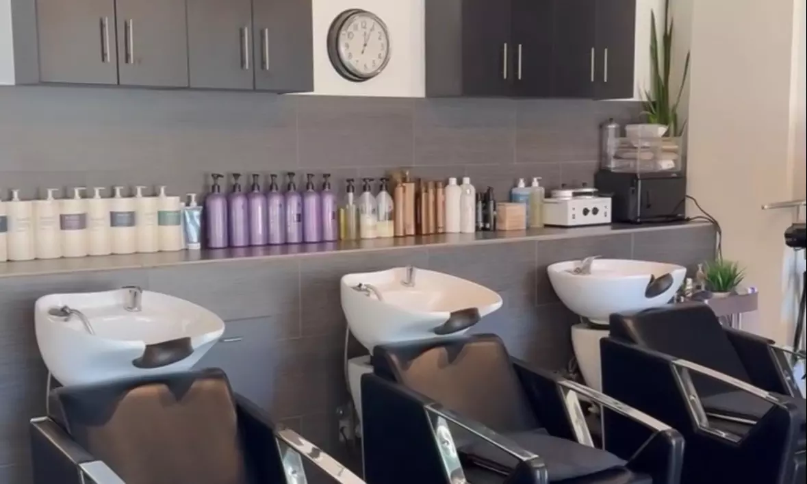 Transform with 1 Session of Brazilian Straightening Treatment